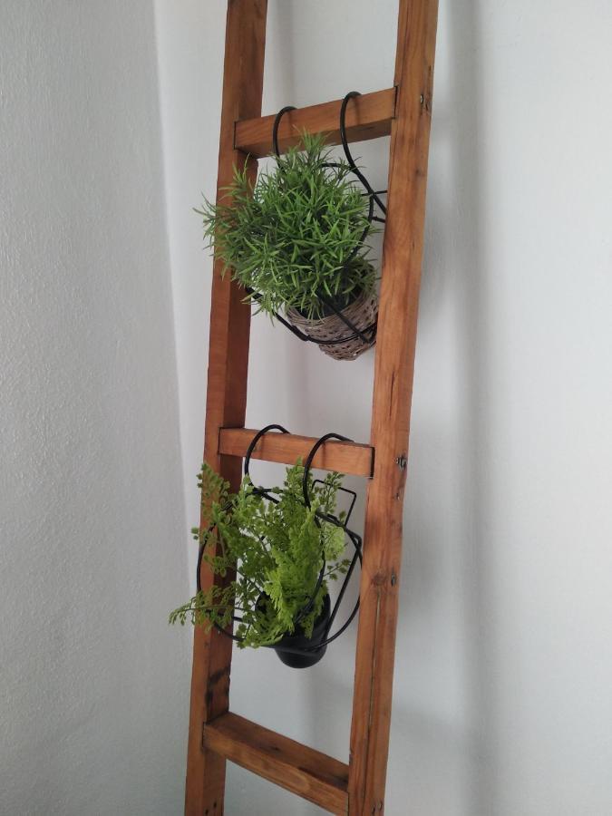 Niki Loft *